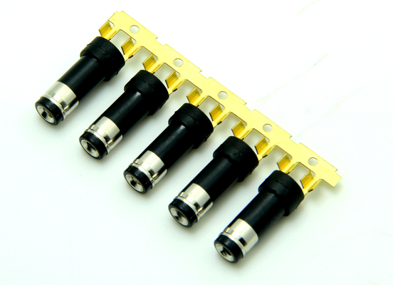 크림 배럴 타입 10A 12V 5.5 * 2.5mm 와이어 18 AWG - 26 AWG 남성 DC 전원 플러그 커넥터